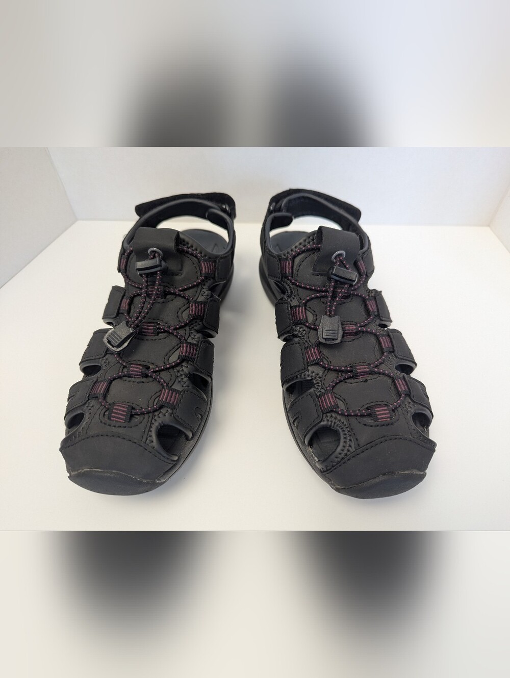 Khombu Ashley Active Sandals Womens Sz 7M Black Pink Closed Toe Hiking Water